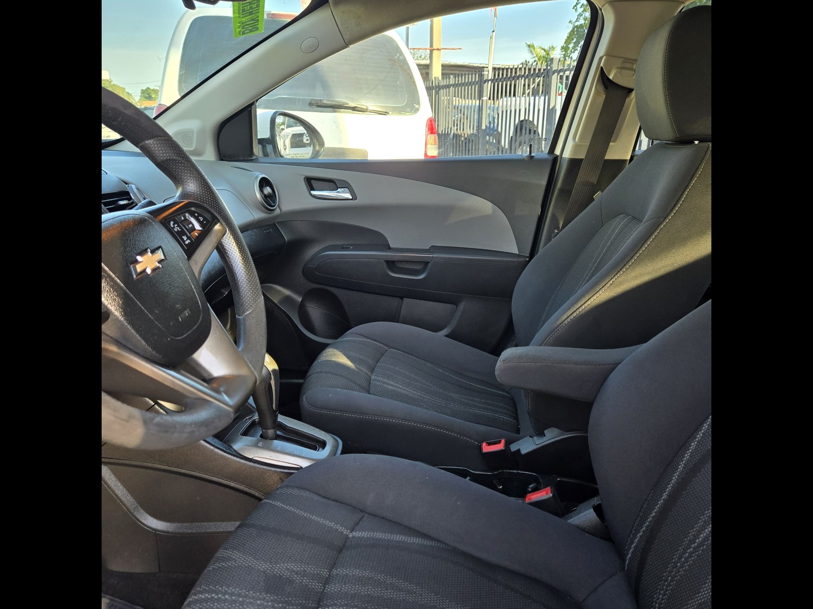 2016 Chevrolet Sonic in miami, FL