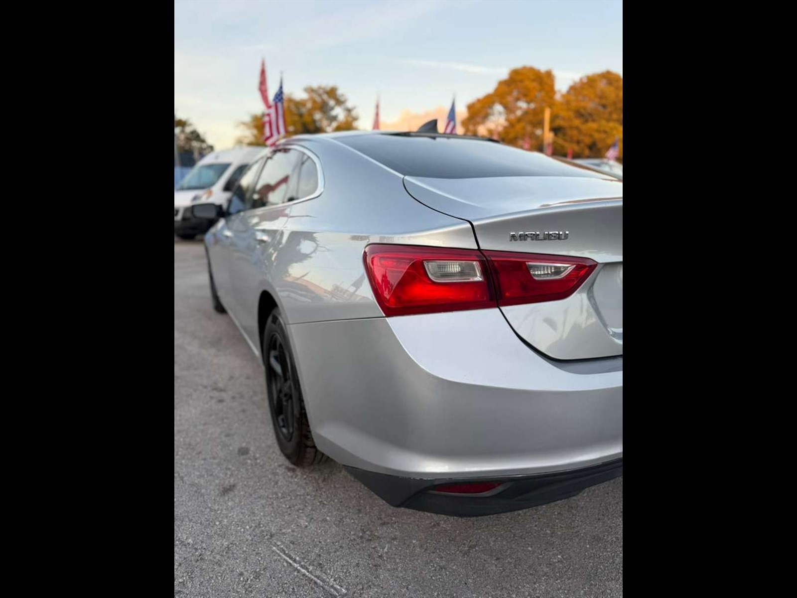 2017 Chevrolet Malibu in Miami, FL