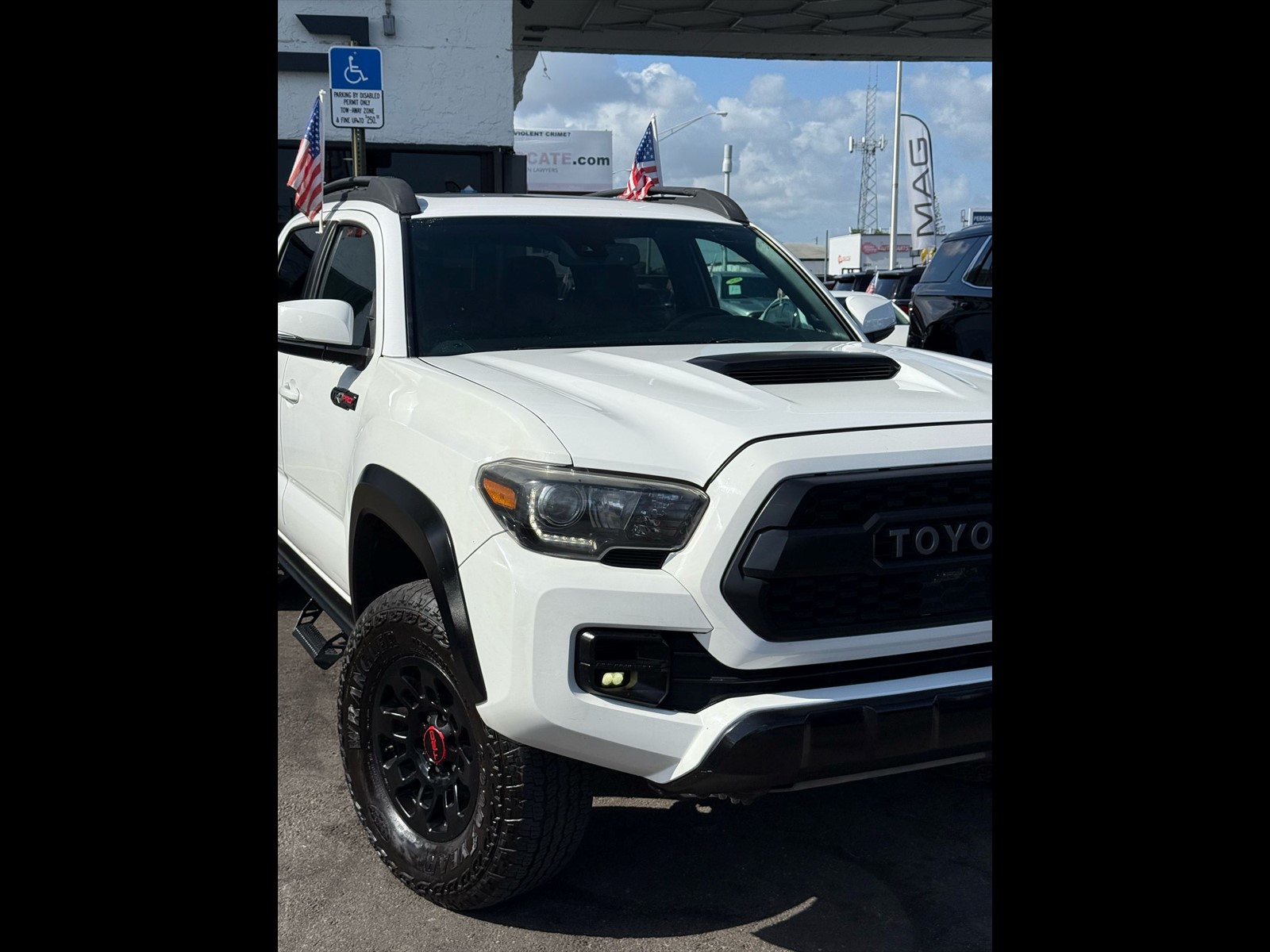 2019 TOYOTA Tacoma in Miami, FL