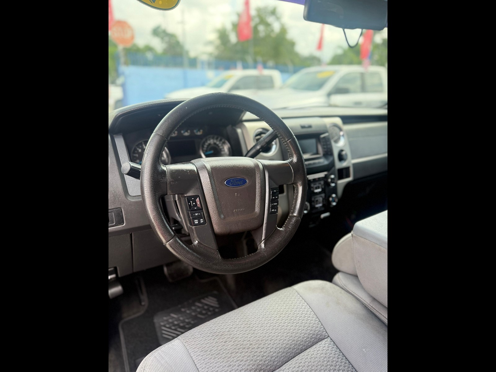 2013 FORD F-150 in Miami, FL