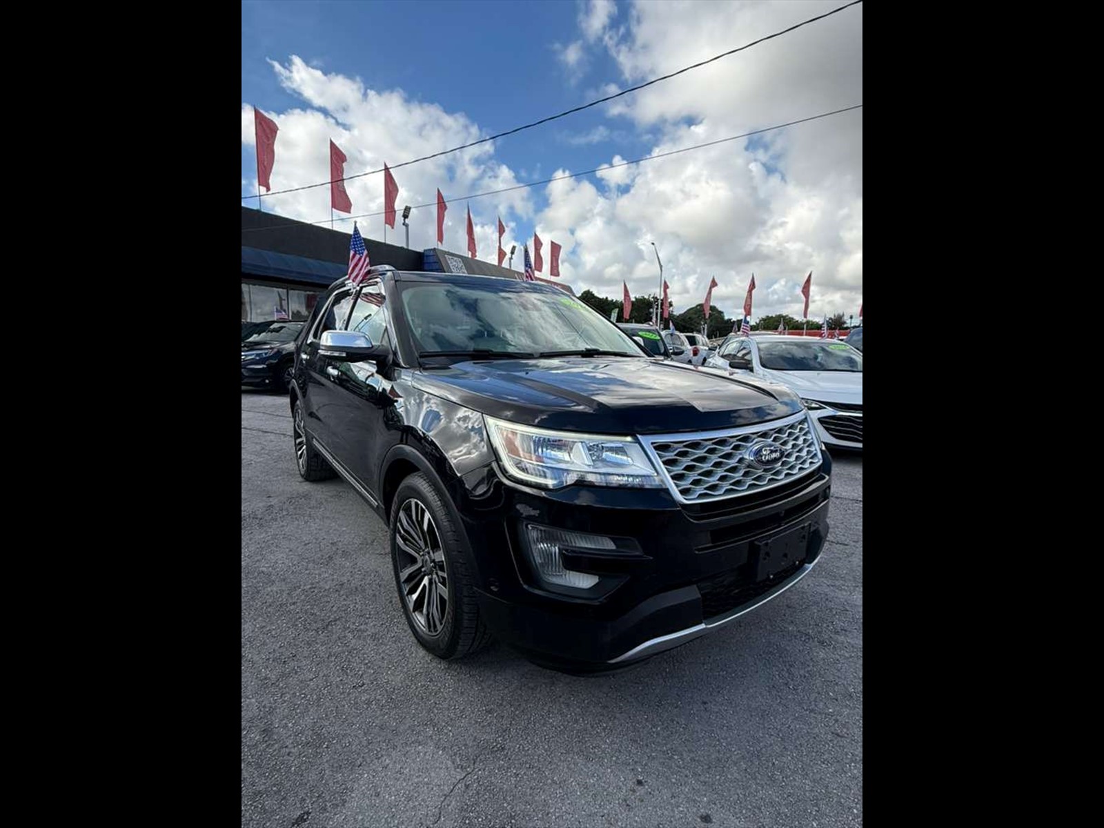 2017 FORD Explorer in Miami, FL