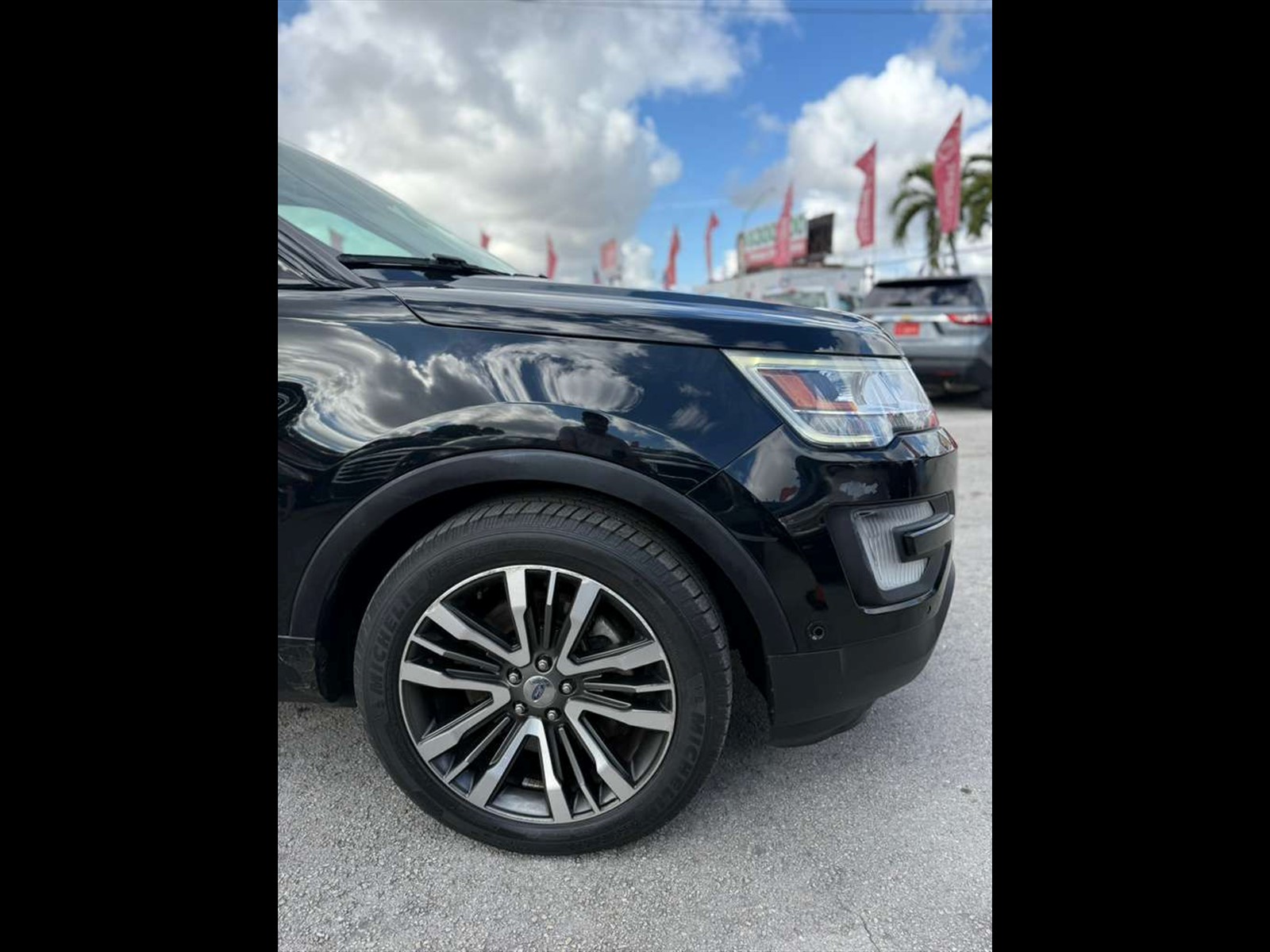 2017 FORD Explorer in Miami, FL