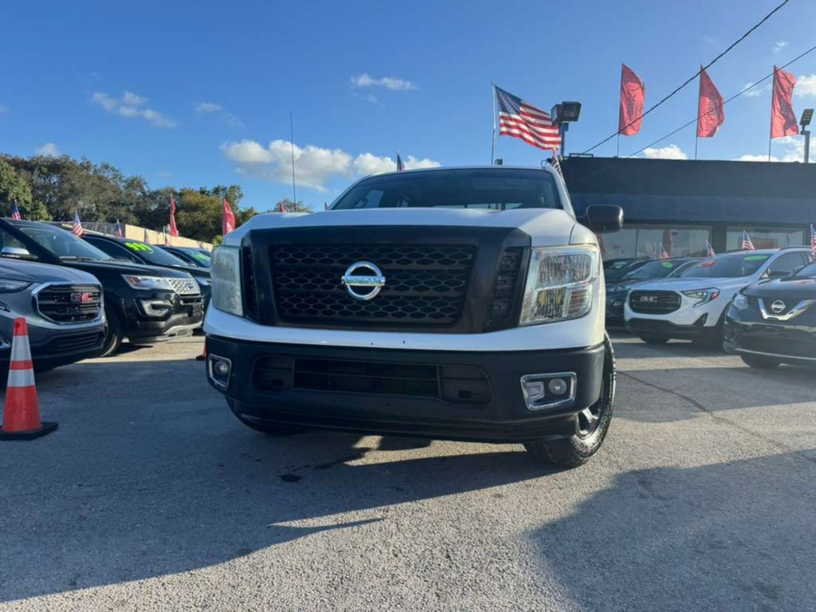 2017 NISSAN Titan in Miami, FL