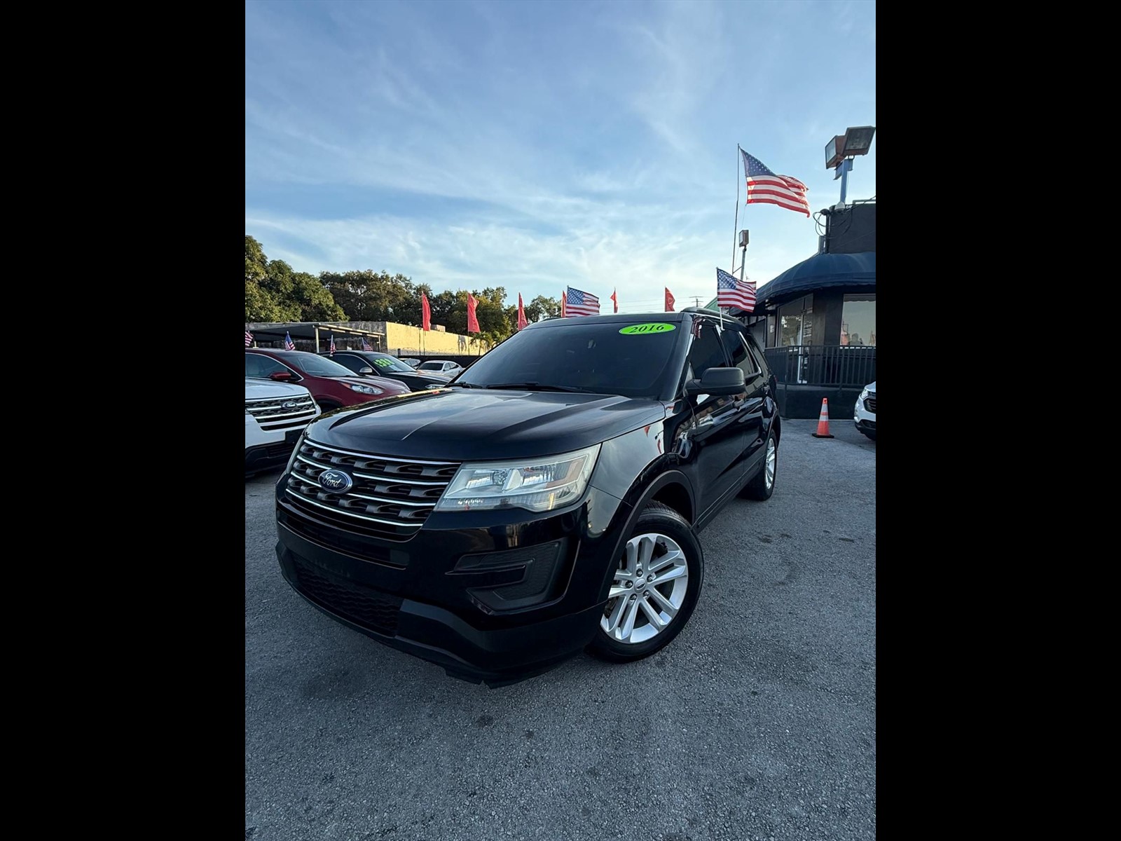 2016 FORD Explorer in Miami, FL