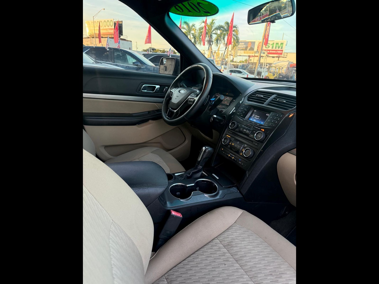 2016 FORD Explorer in Miami, FL