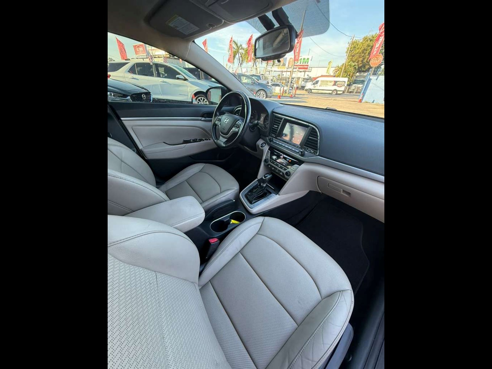 2017 HYUNDAI Elantra in Miami, FL