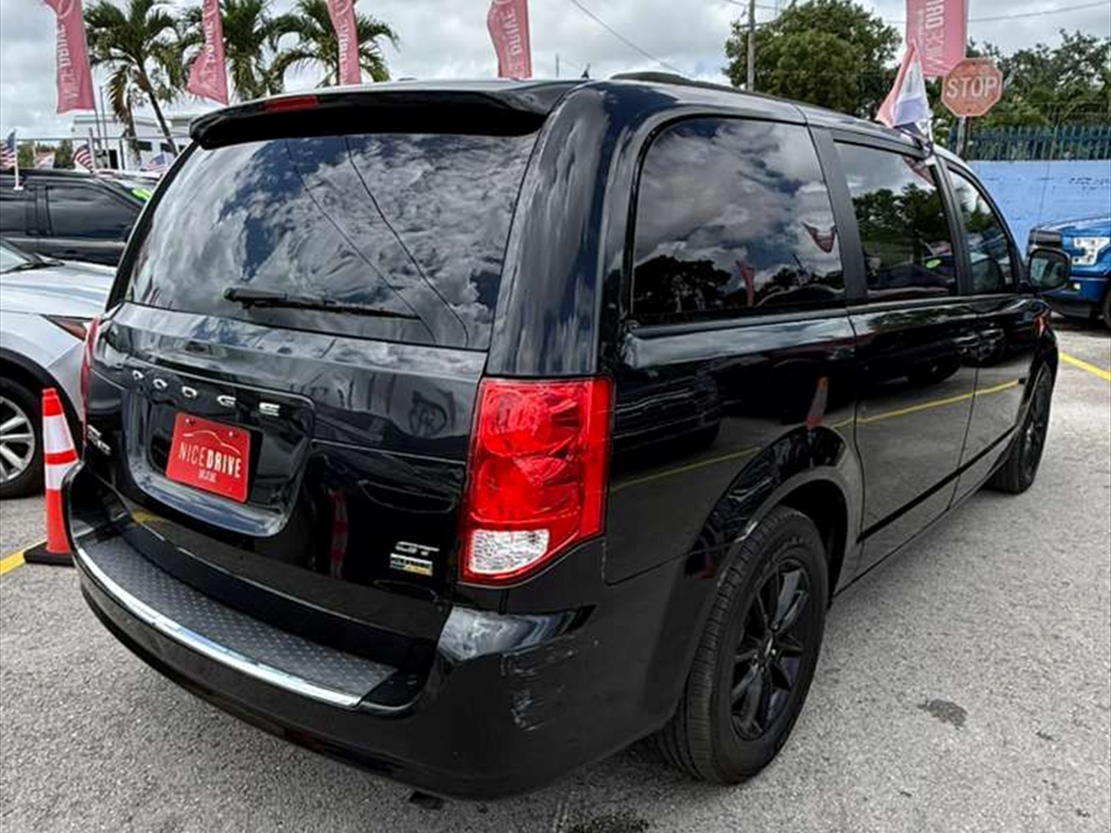 2019 DODGE Grand Caravan in Miami, FL