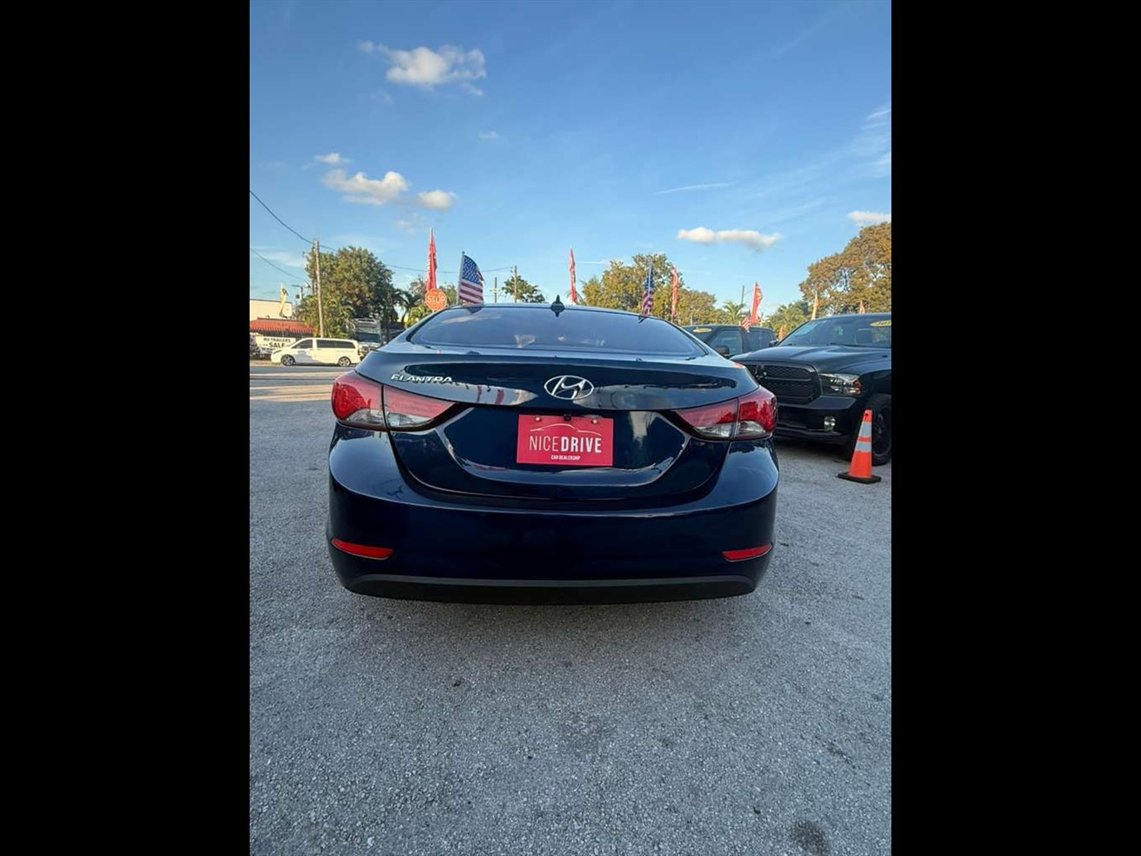 2016 HYUNDAI Elantra in Miami, FL