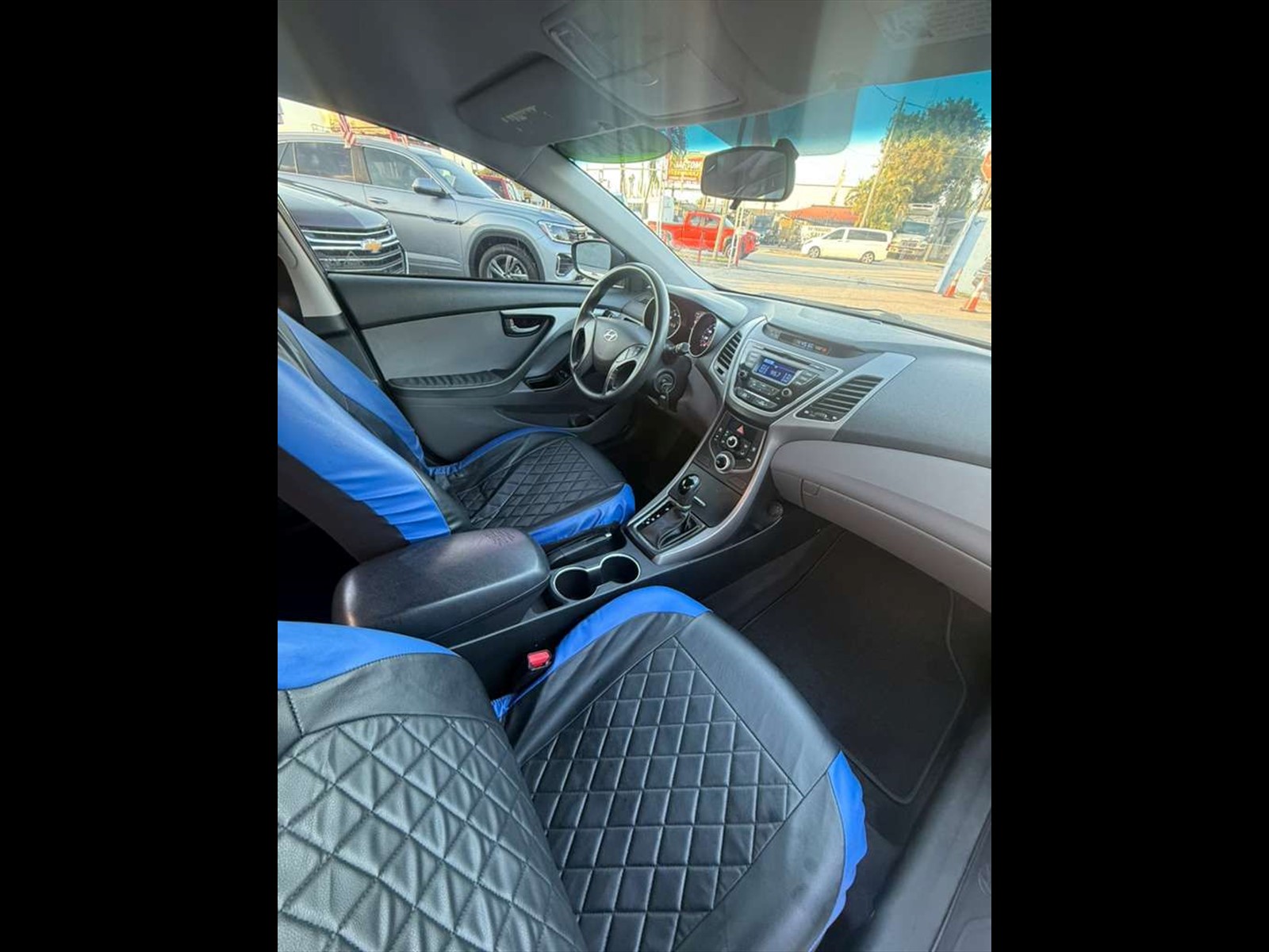 2016 HYUNDAI Elantra in Miami, FL