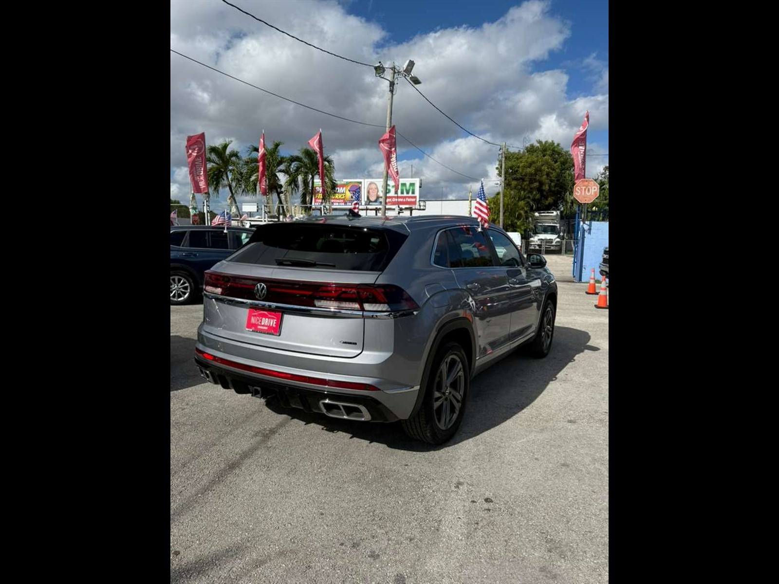 2024 VOLKSWAGEN Atlas Cross Sport in Miami, FL