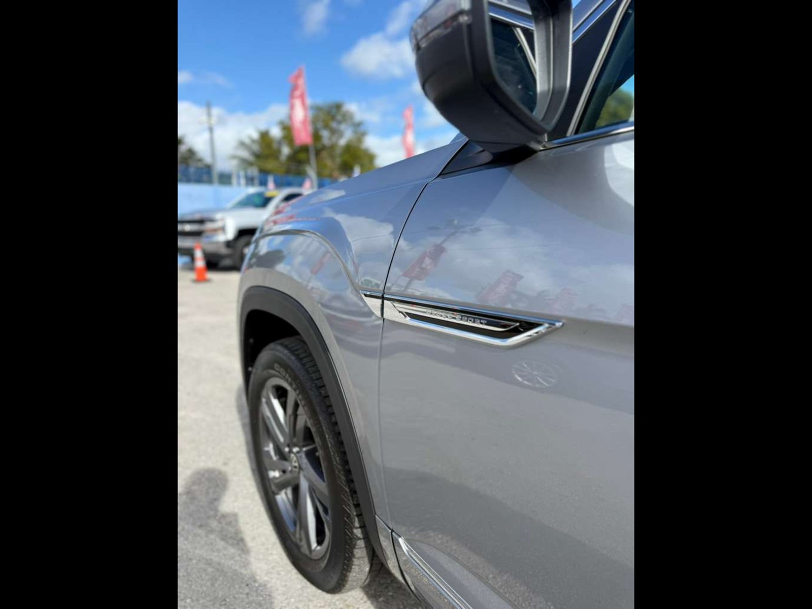 2024 VOLKSWAGEN Atlas Cross Sport in Miami, FL