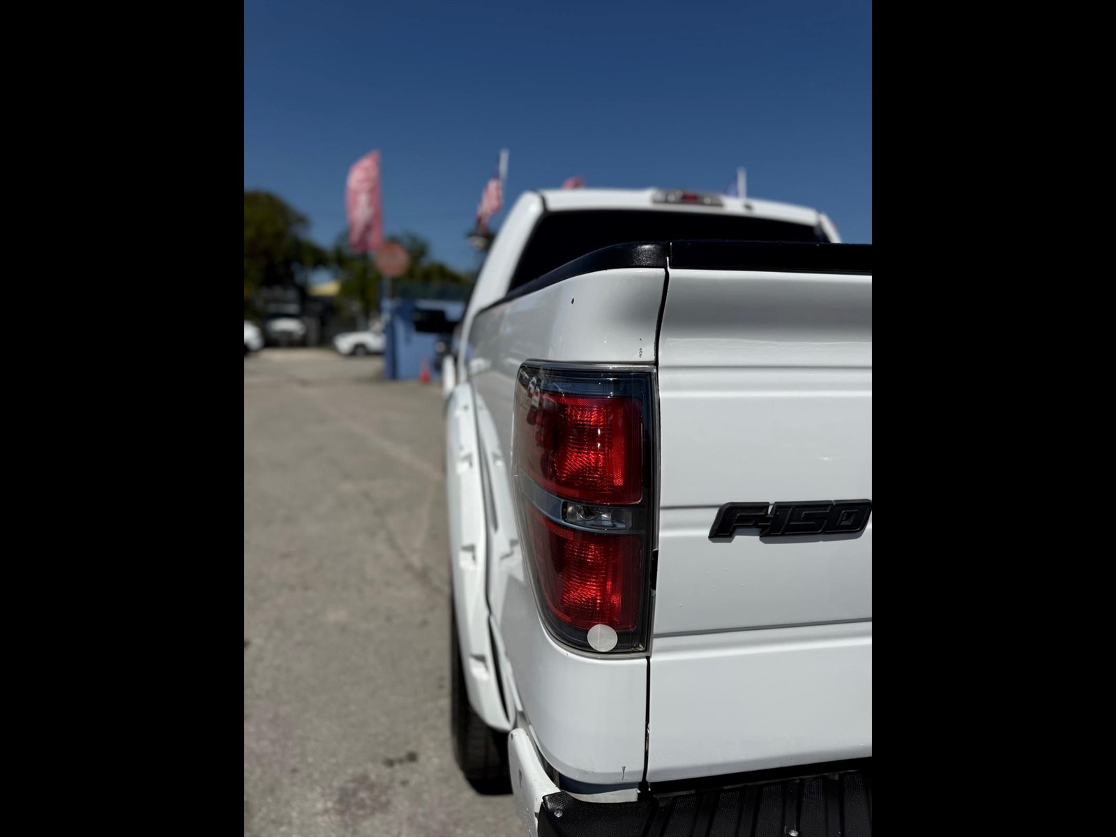 2011 FORD F-150 in Miami, FL
