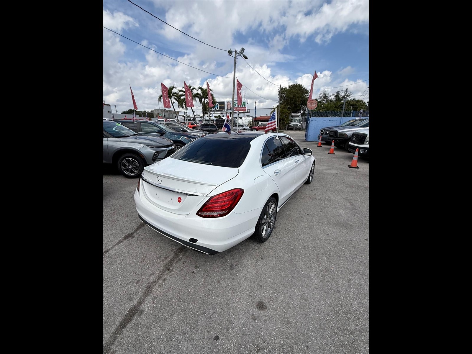 2015 MERCEDES-BENZ C-Class in Miami, FL
