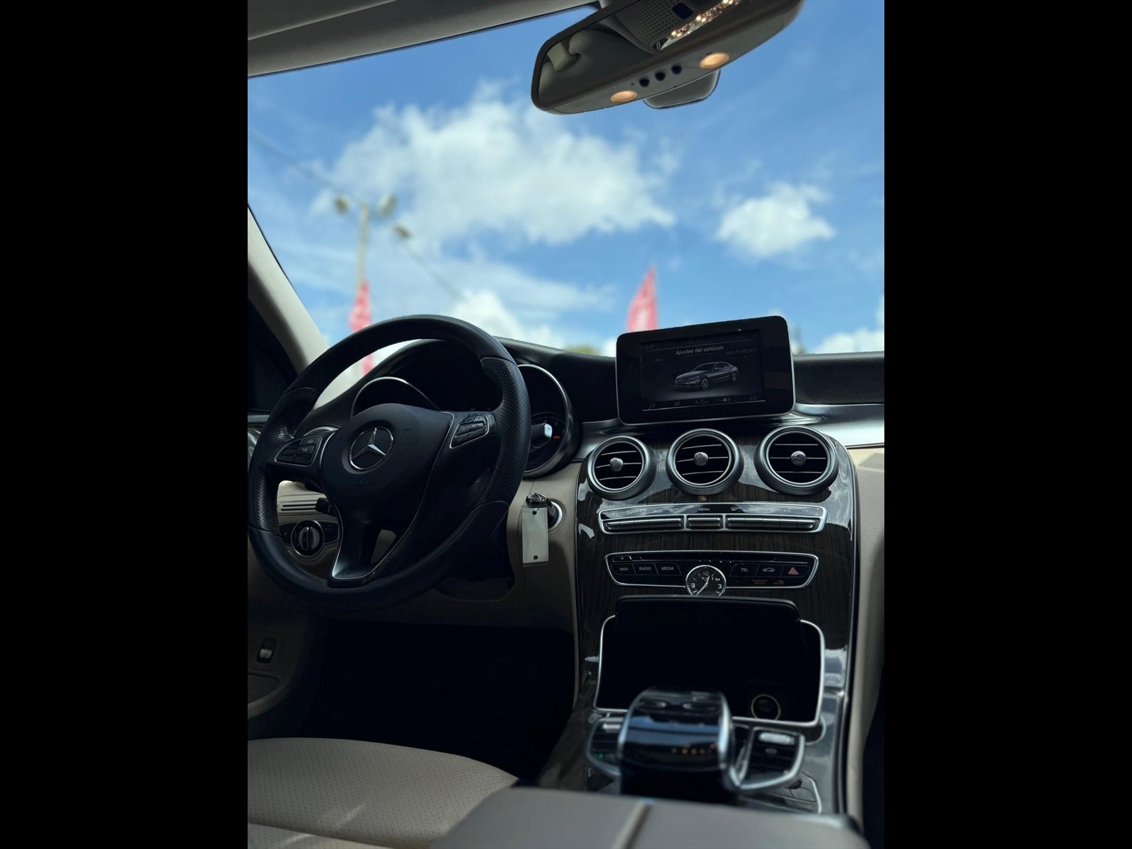 2015 MERCEDES-BENZ C-Class in Miami, FL