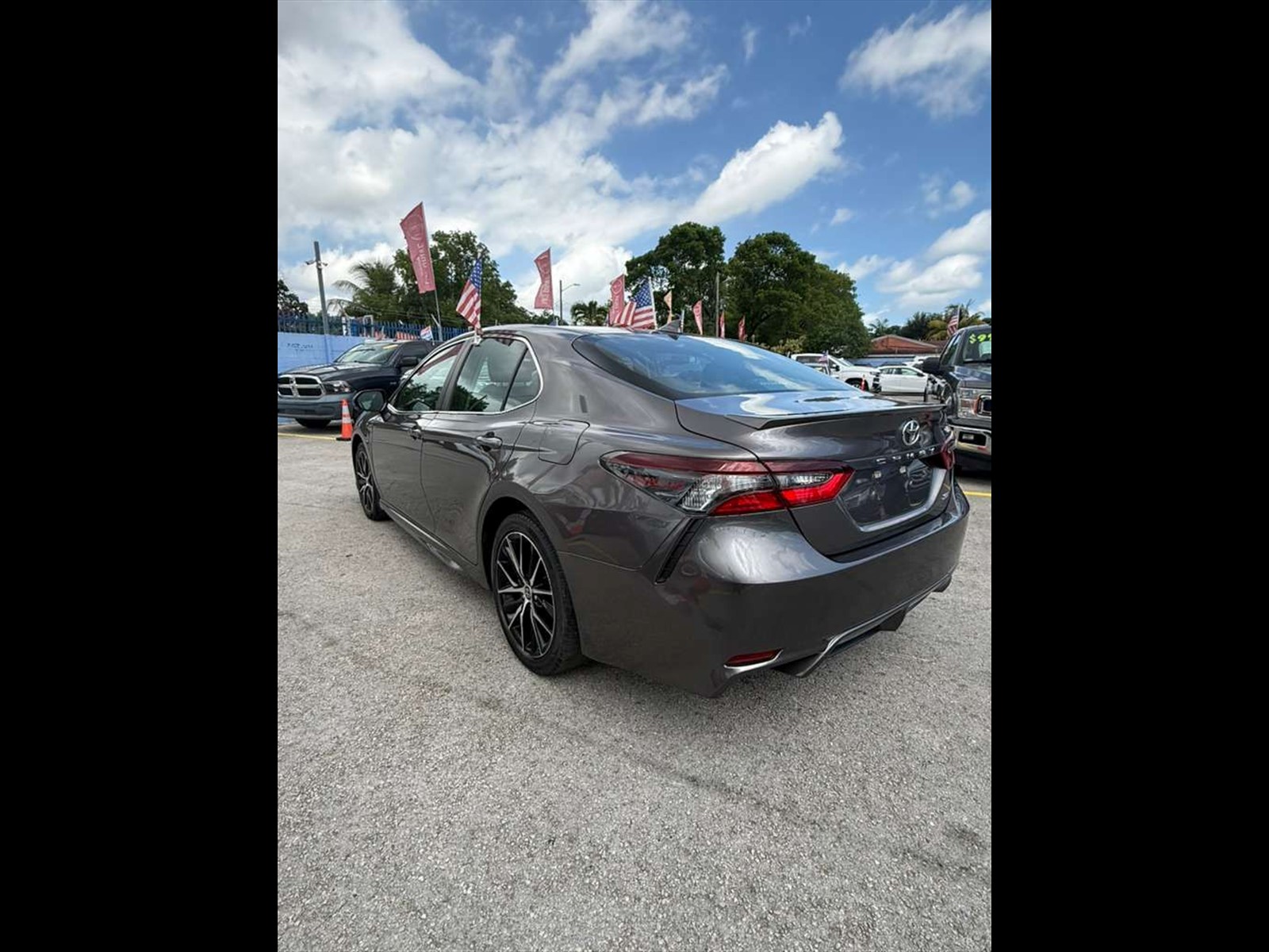 2022 TOYOTA Camry in Miami, FL