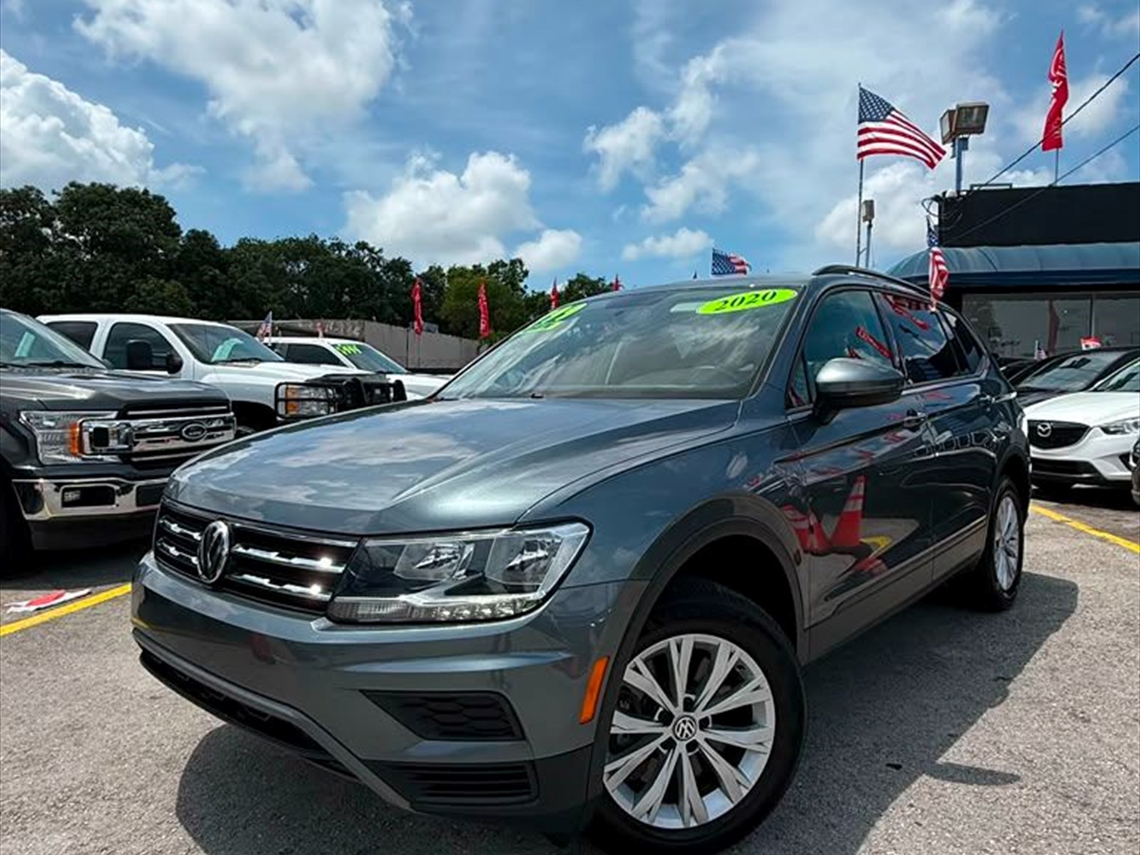 2020 VOLKSWAGEN Tiguan in Miami, FL