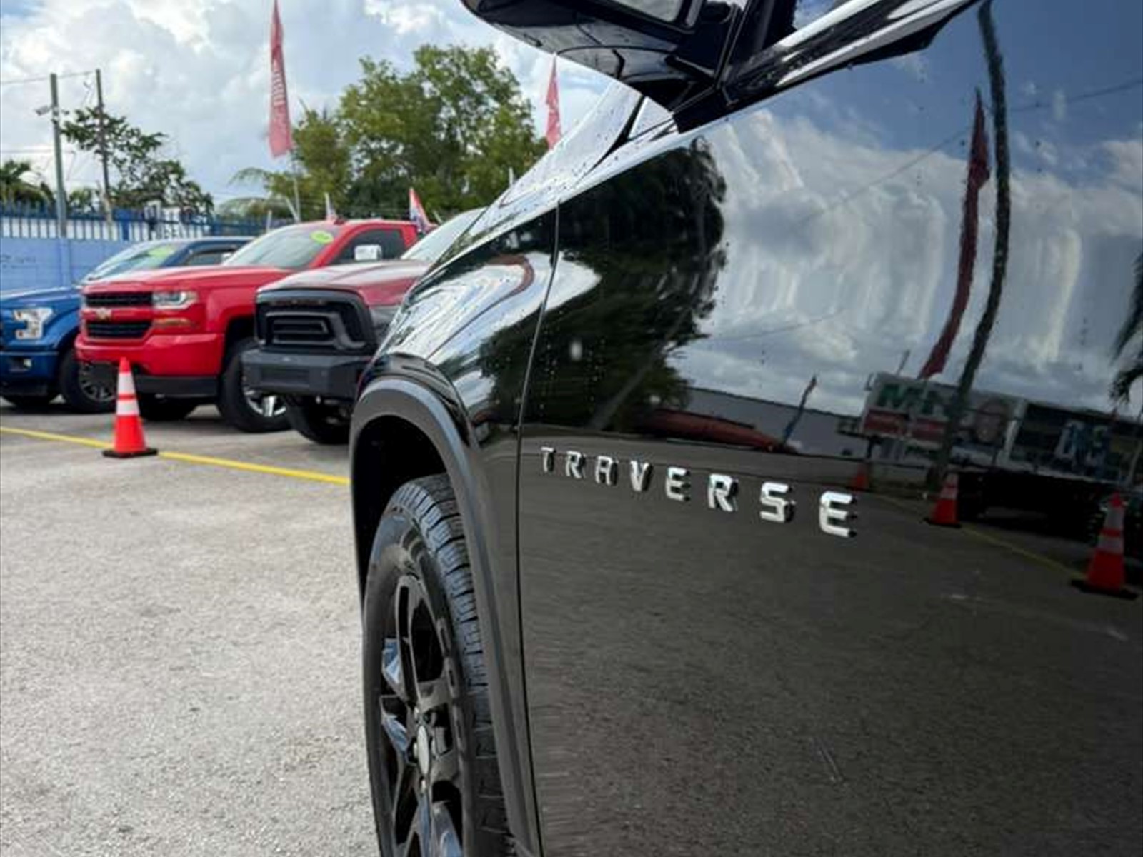 2019 CHEVROLET Traverse in Miami, FL