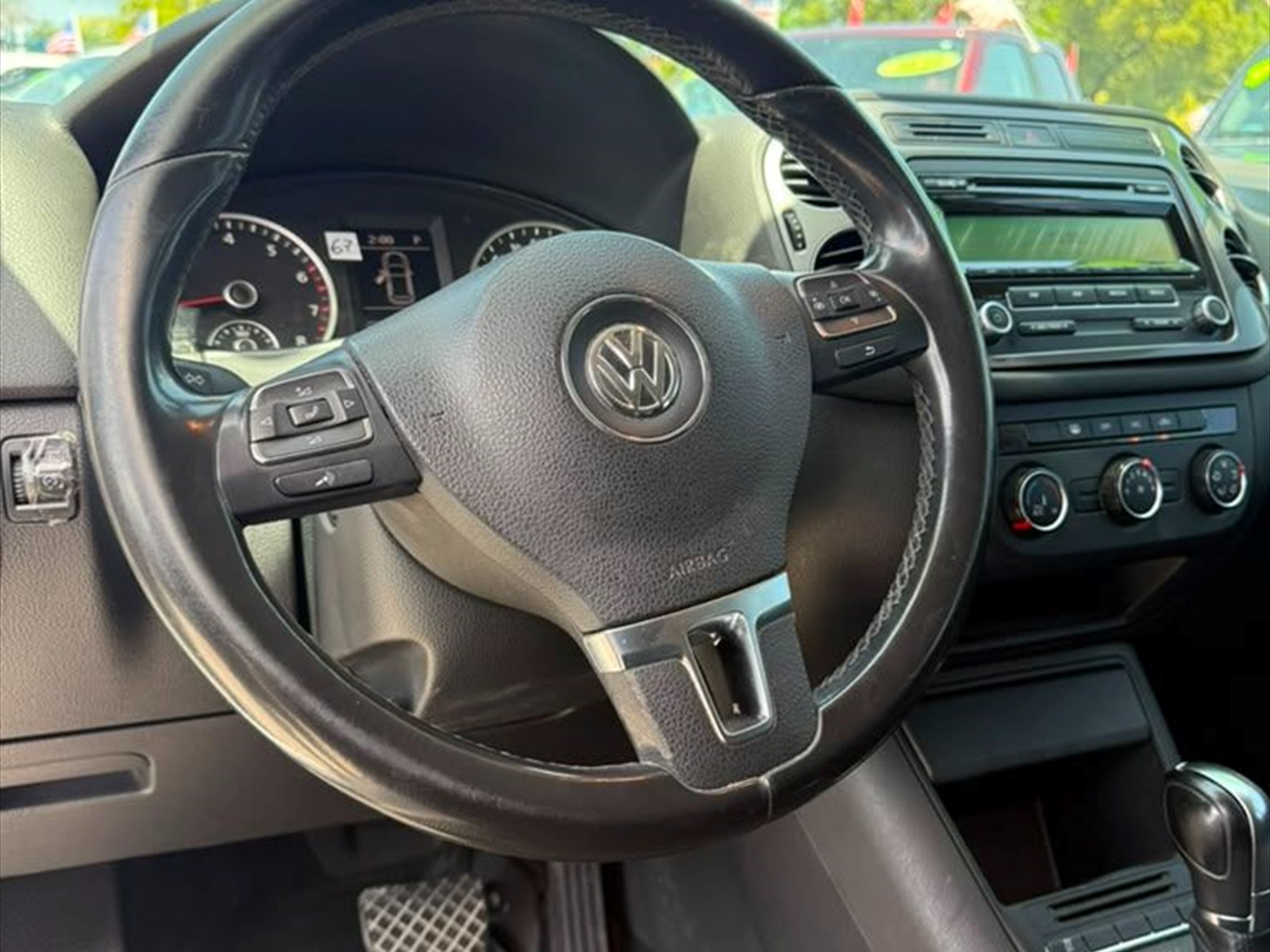 2013 VOLKSWAGEN Tiguan in Miami, FL