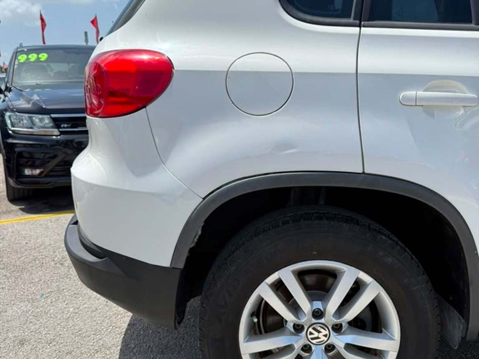 2013 VOLKSWAGEN Tiguan in Miami, FL