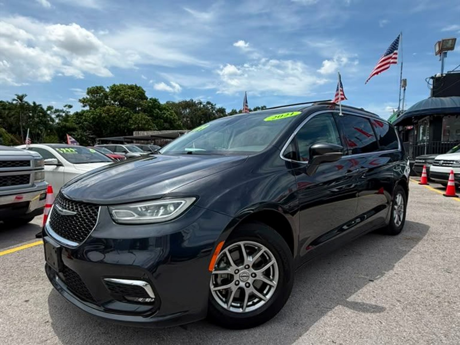 2021 CHRYSLER Pacifica in Miami, FL