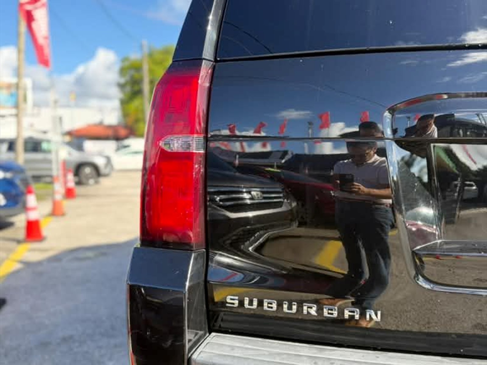 2018 CHEVROLET Suburban in Miami, FL
