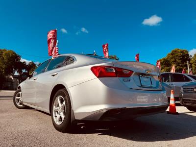 2018 Chevrolet Malibu in Miami, FL