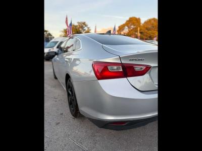2017 Chevrolet Malibu in Miami, FL