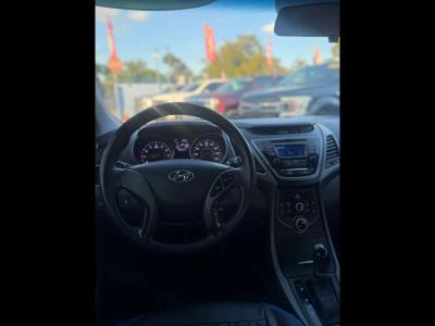 2016 HYUNDAI Elantra in Miami, FL