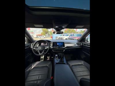 2024 VOLKSWAGEN Atlas Cross Sport in Miami, FL