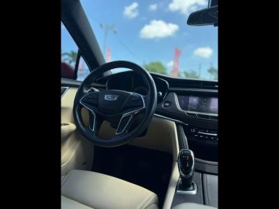 2017 CADILLAC XT5 in Miami, FL
