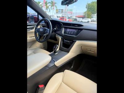 2017 CADILLAC XT5 in Miami, FL