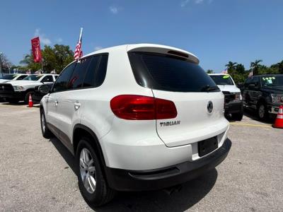 2013 VOLKSWAGEN Tiguan in Miami, FL