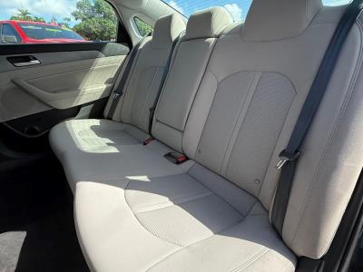 2019 HYUNDAI Sonata in Miami, FL