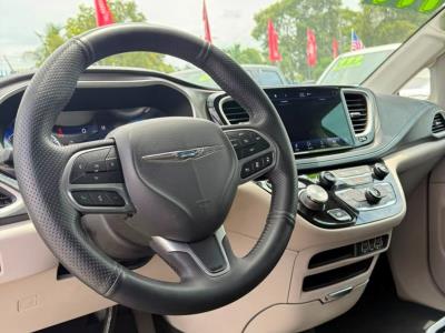 2021 CHRYSLER Pacifica in Miami, FL
