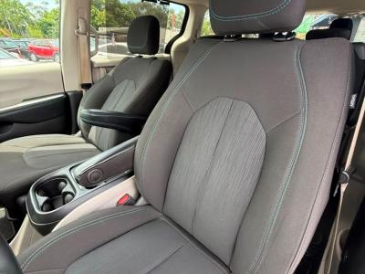 2021 CHRYSLER Pacifica in Miami, FL