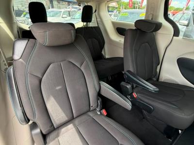 2021 CHRYSLER Pacifica in Miami, FL