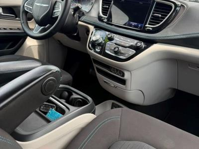 2021 CHRYSLER Pacifica in Miami, FL