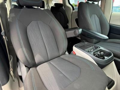 2021 CHRYSLER Pacifica in Miami, FL