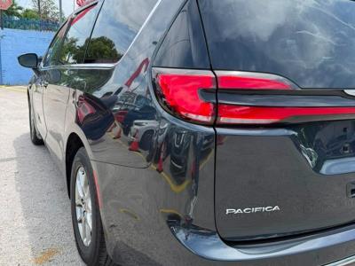 2021 CHRYSLER Pacifica in Miami, FL