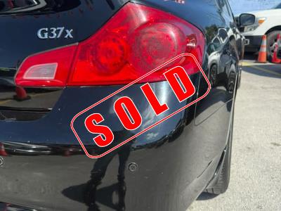 2011 INFINITI G37 in Miami, FL