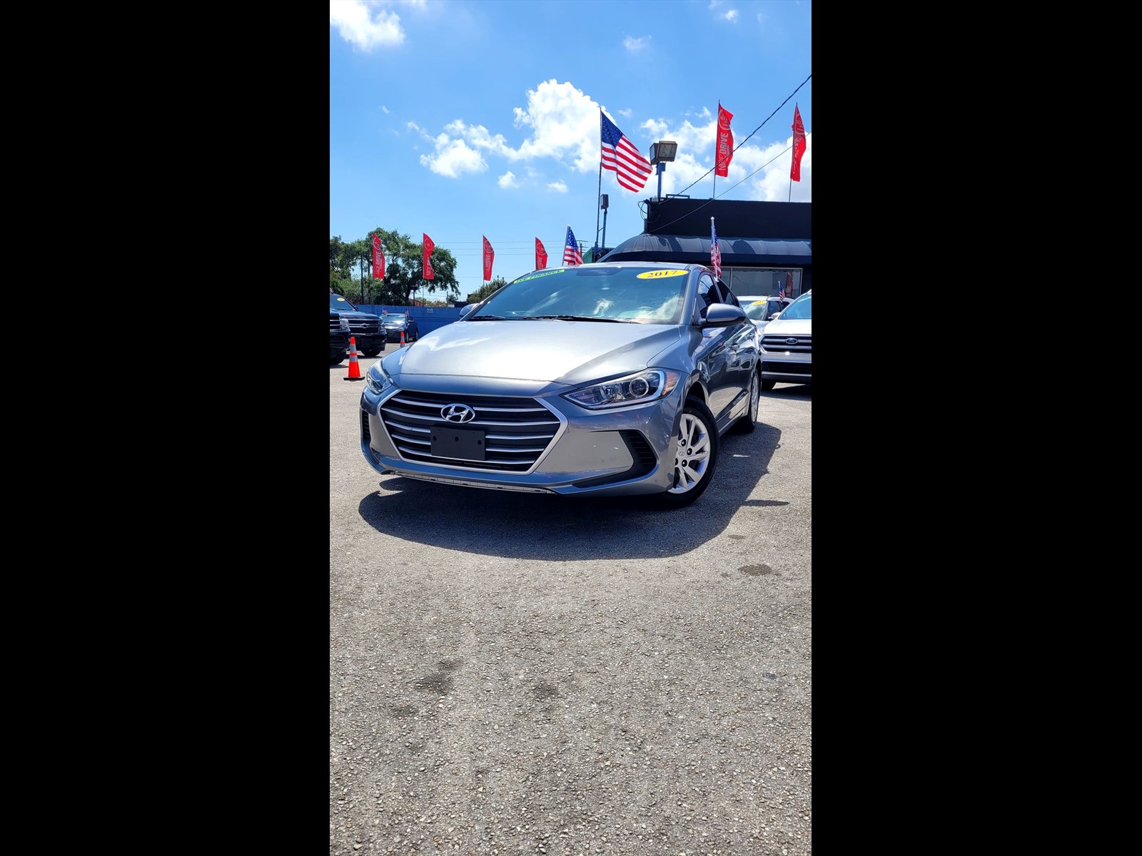 2017 HYUNDAI Elantra in Miami, FL