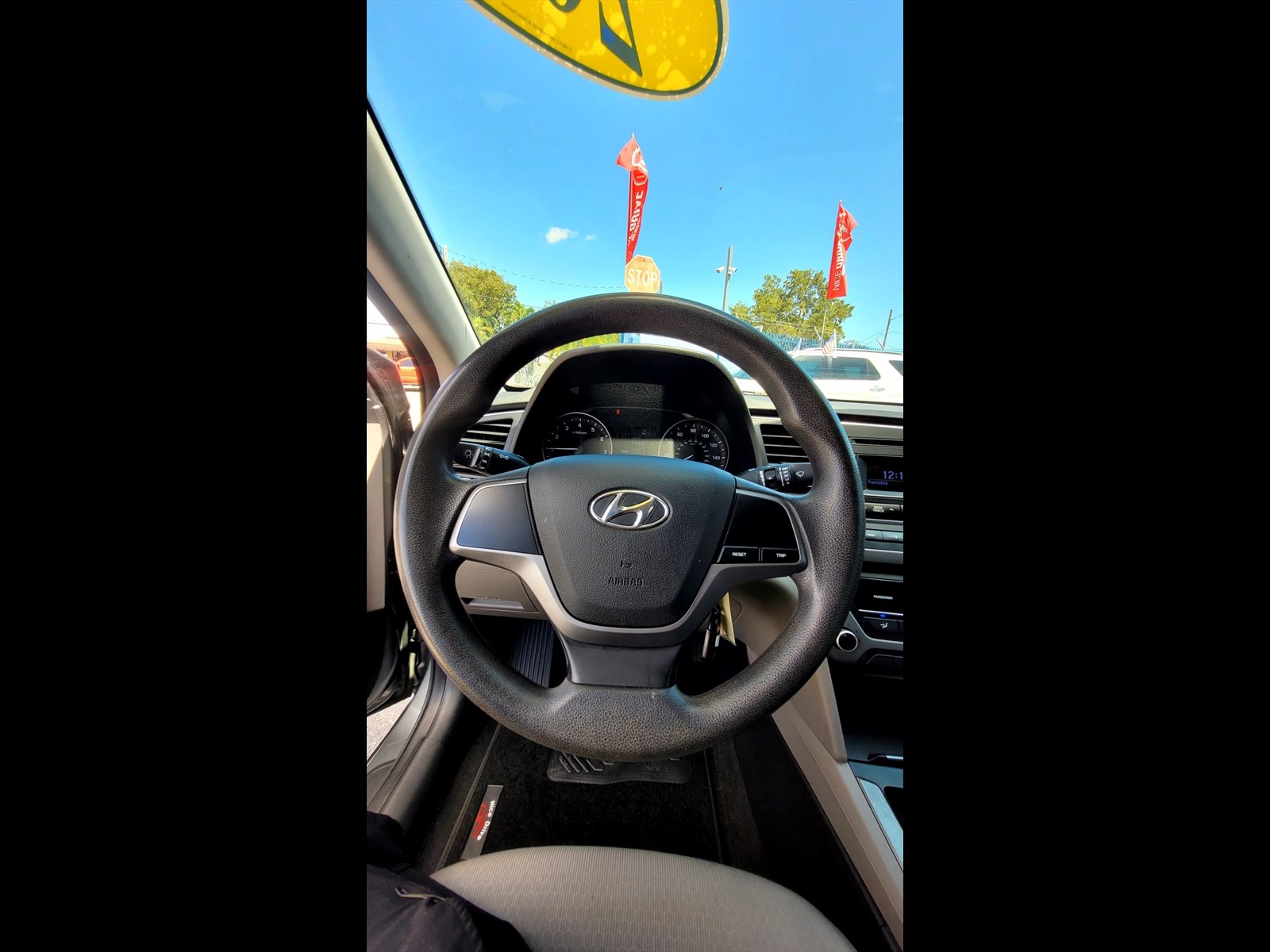 2017 HYUNDAI Elantra in Miami, FL