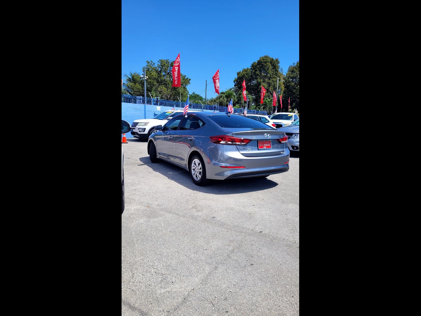 2017 HYUNDAI Elantra in Miami, FL