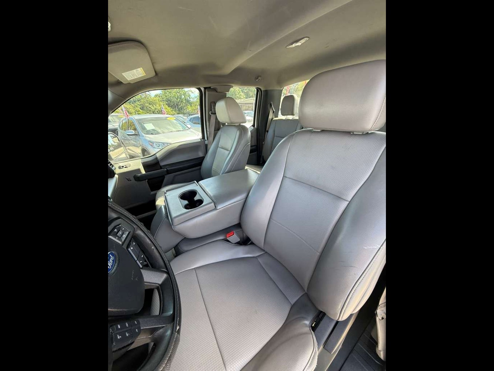 2019 FORD F-150 in Miami, FL