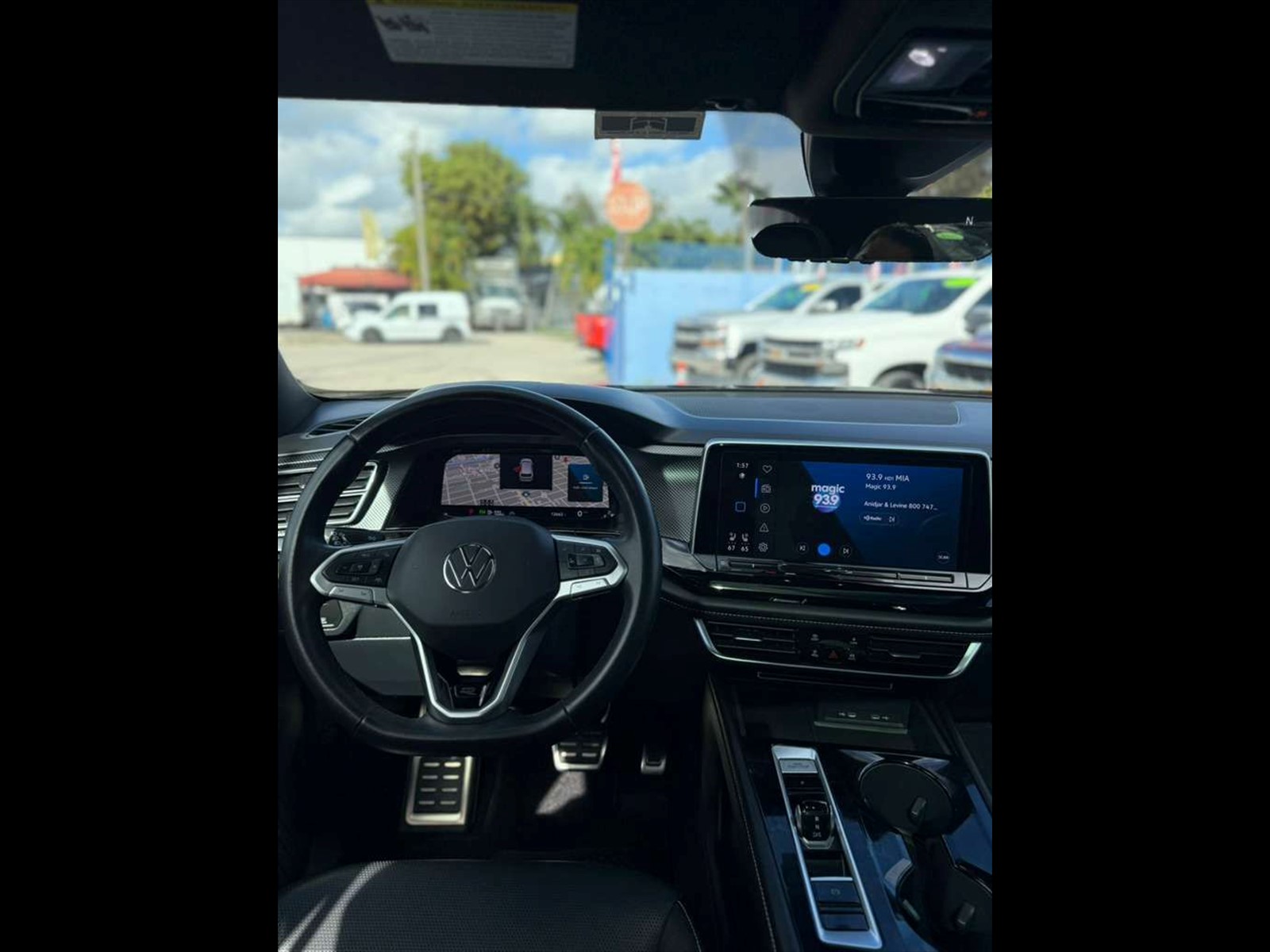 2024 VOLKSWAGEN Atlas Cross Sport in Miami, FL