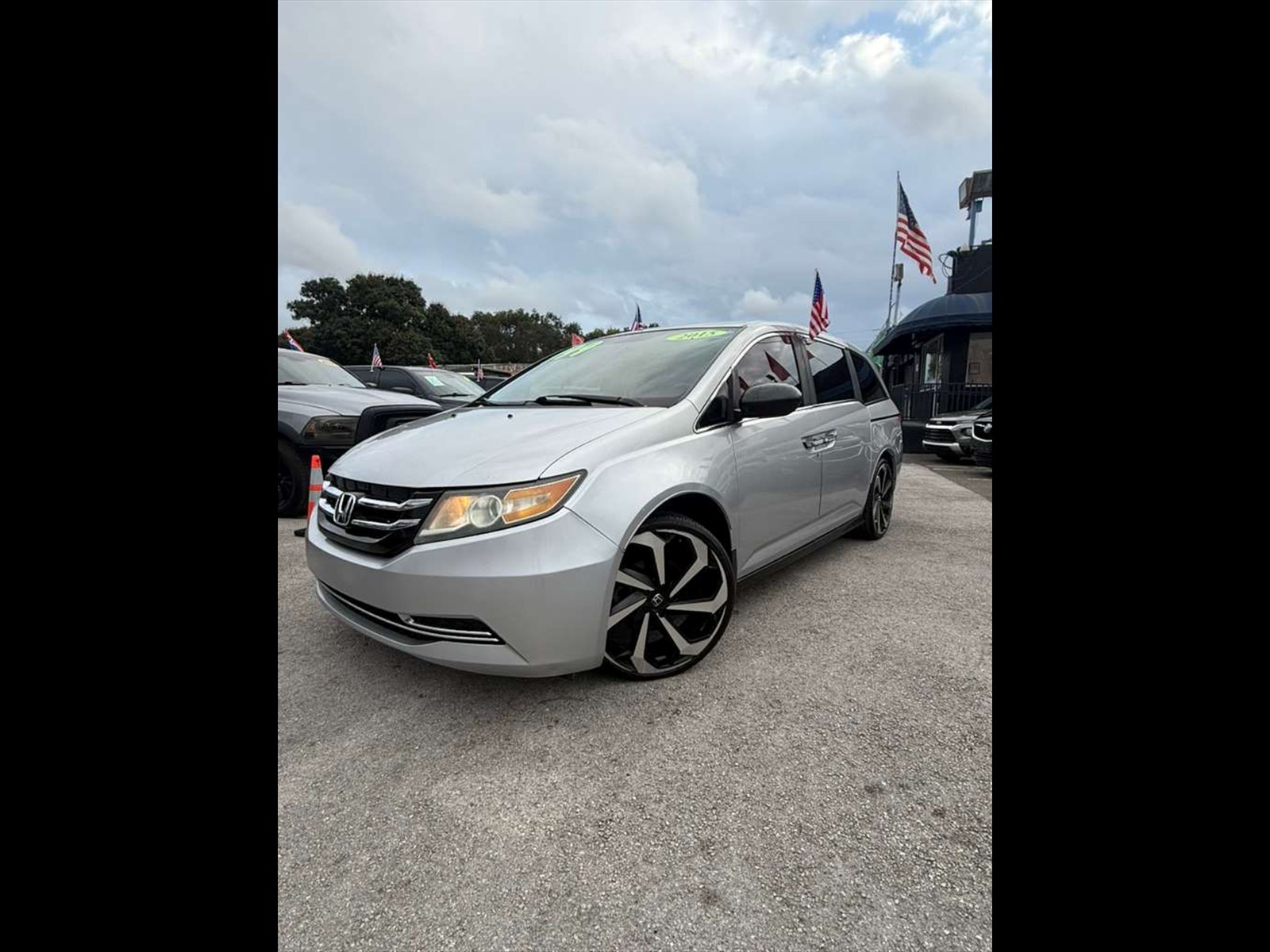2015 HONDA Odyssey in Miami, FL