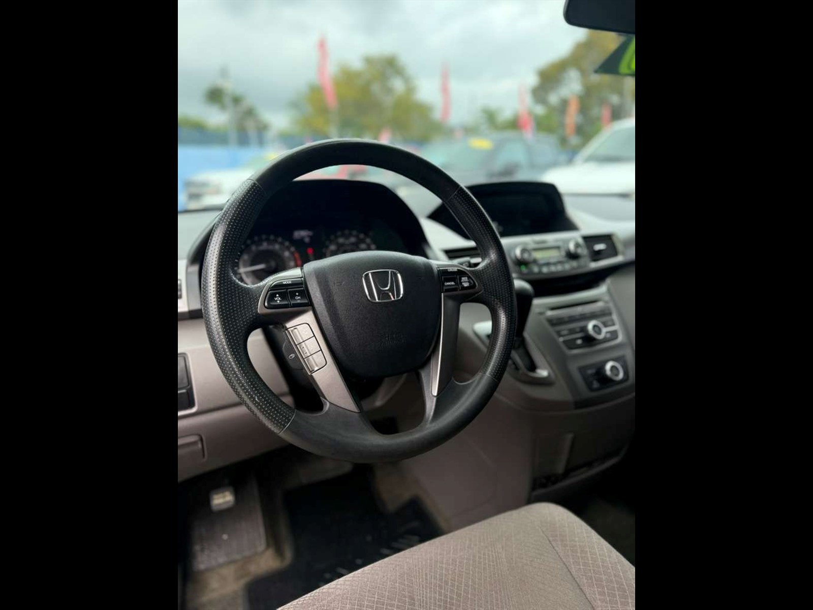 2015 HONDA Odyssey in Miami, FL