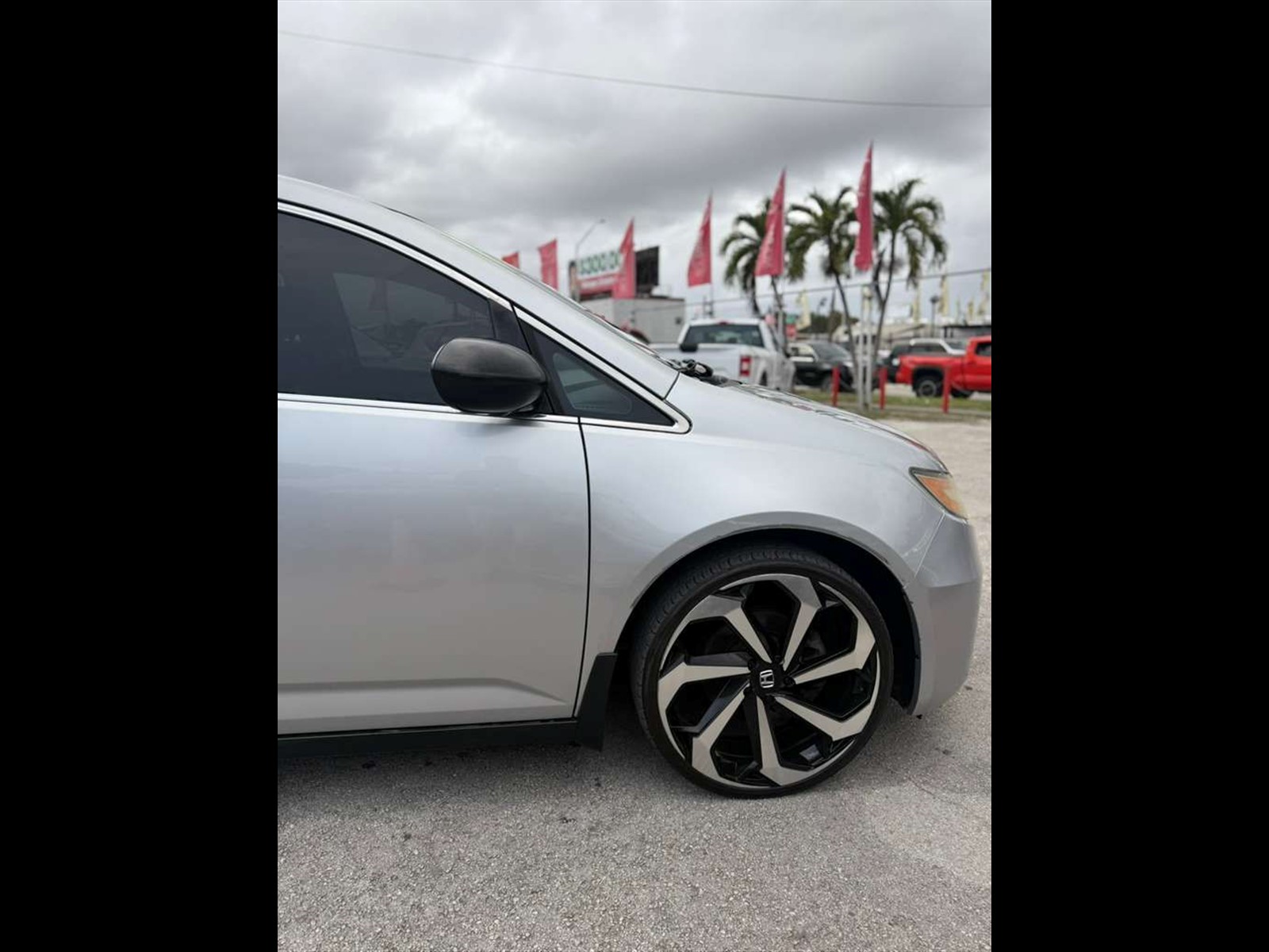 2015 HONDA Odyssey in Miami, FL