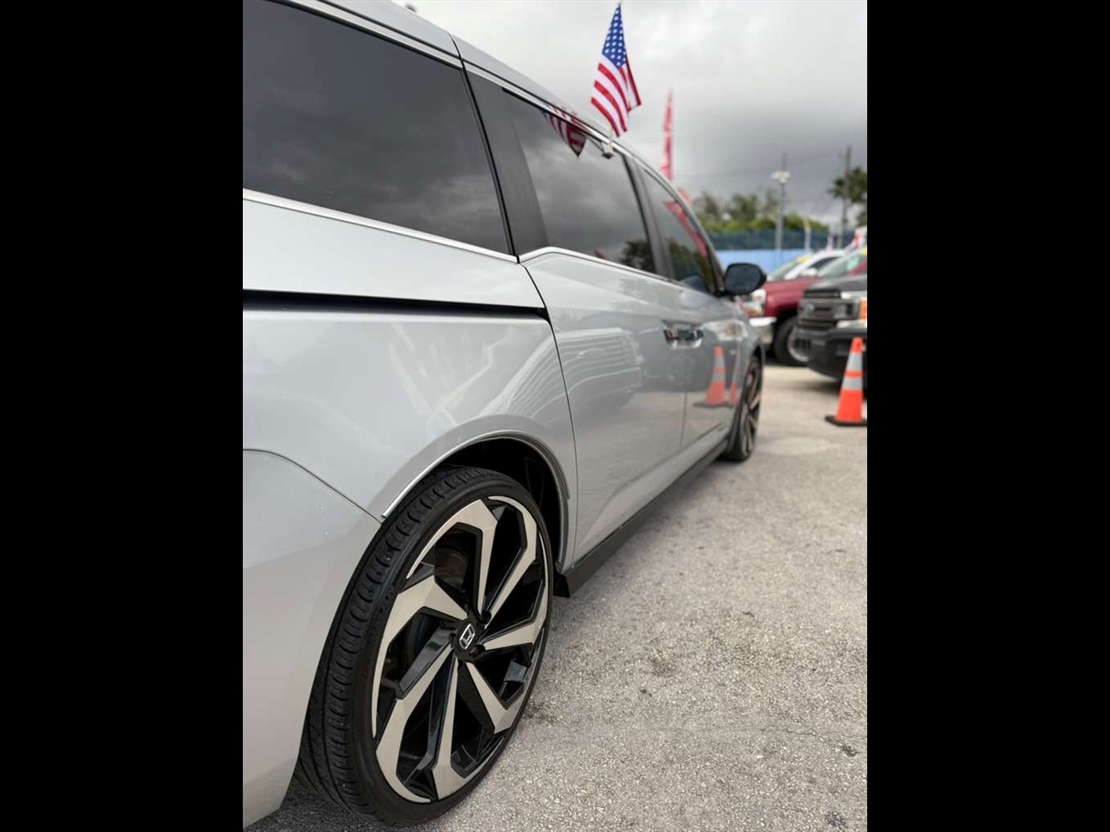2015 HONDA Odyssey in Miami, FL