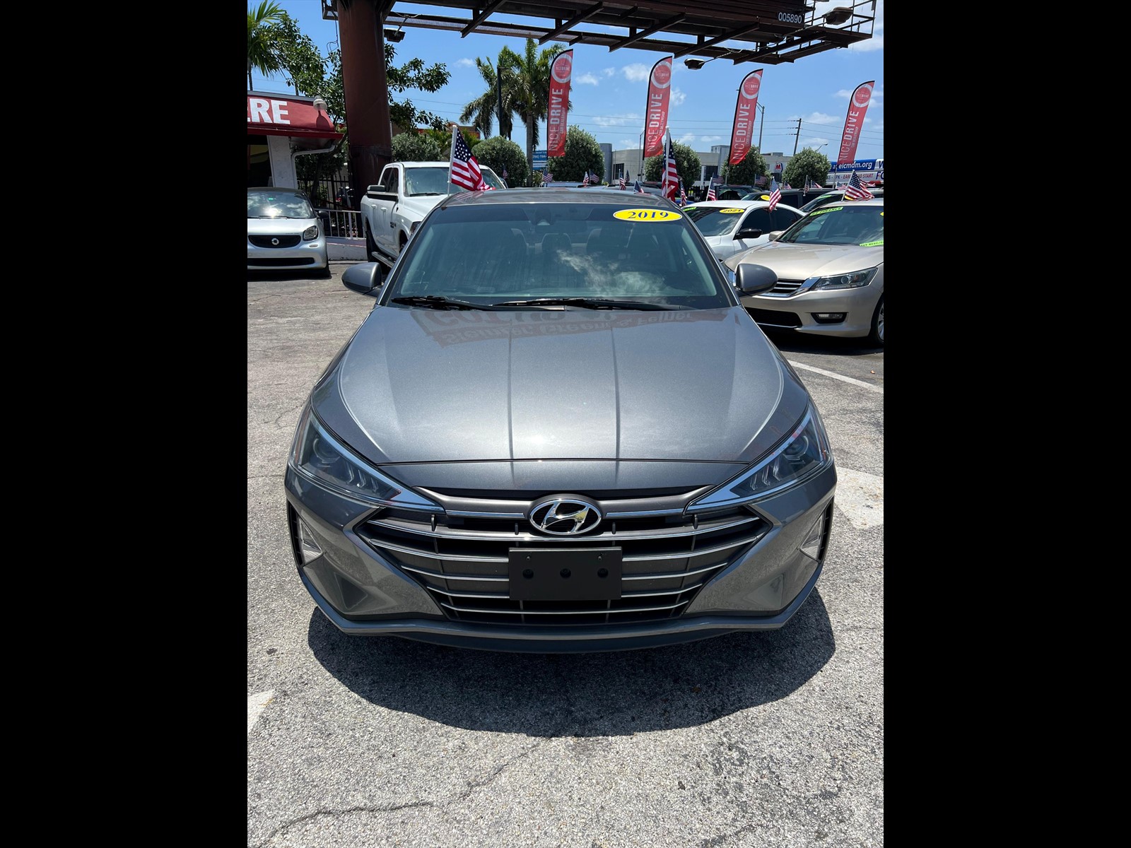 2019 Hyundai Elantra in Miami, FL